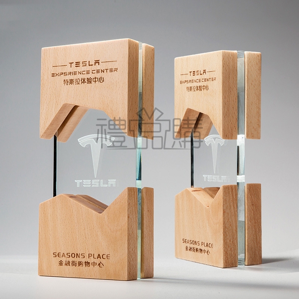 21606_Wooden_Crystal_Trophy_01
